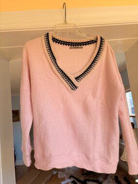 RARE Ermanno Scervino Pink Vneck 100% Wool Italian Designer Luxe Sweater 42